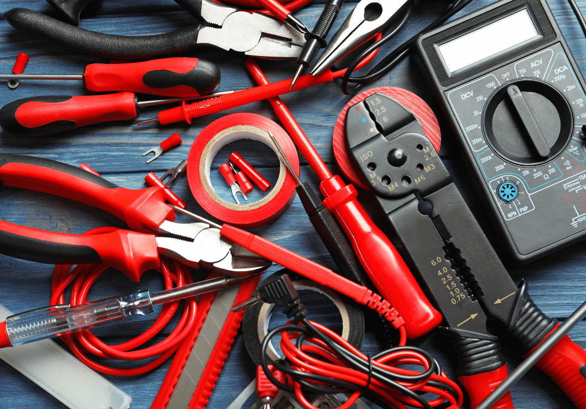 1000V certified insulated tools for electricians in UAE